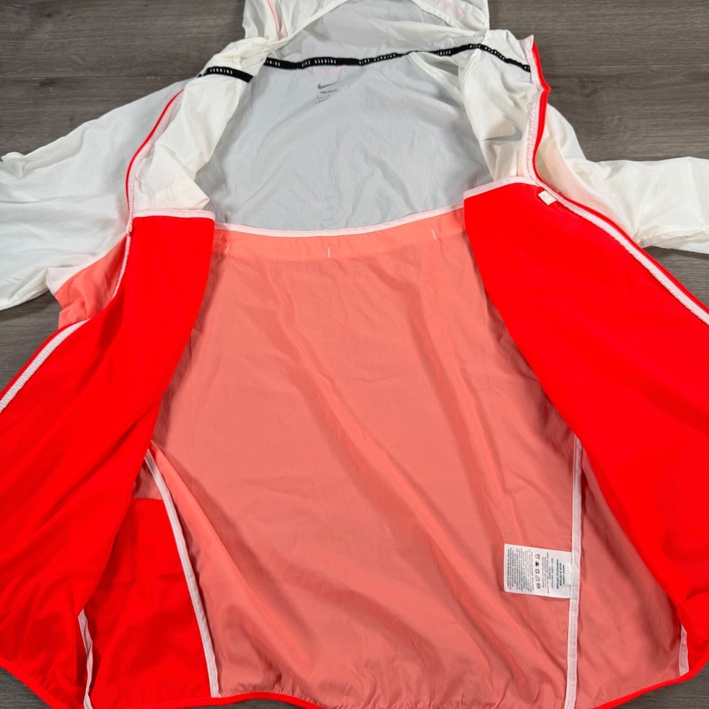 Nike Stride Repel UV Lightweight Running Jacket HV4548-133 Mens Large $125 - Picture 6 of 12